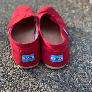 Red Toms